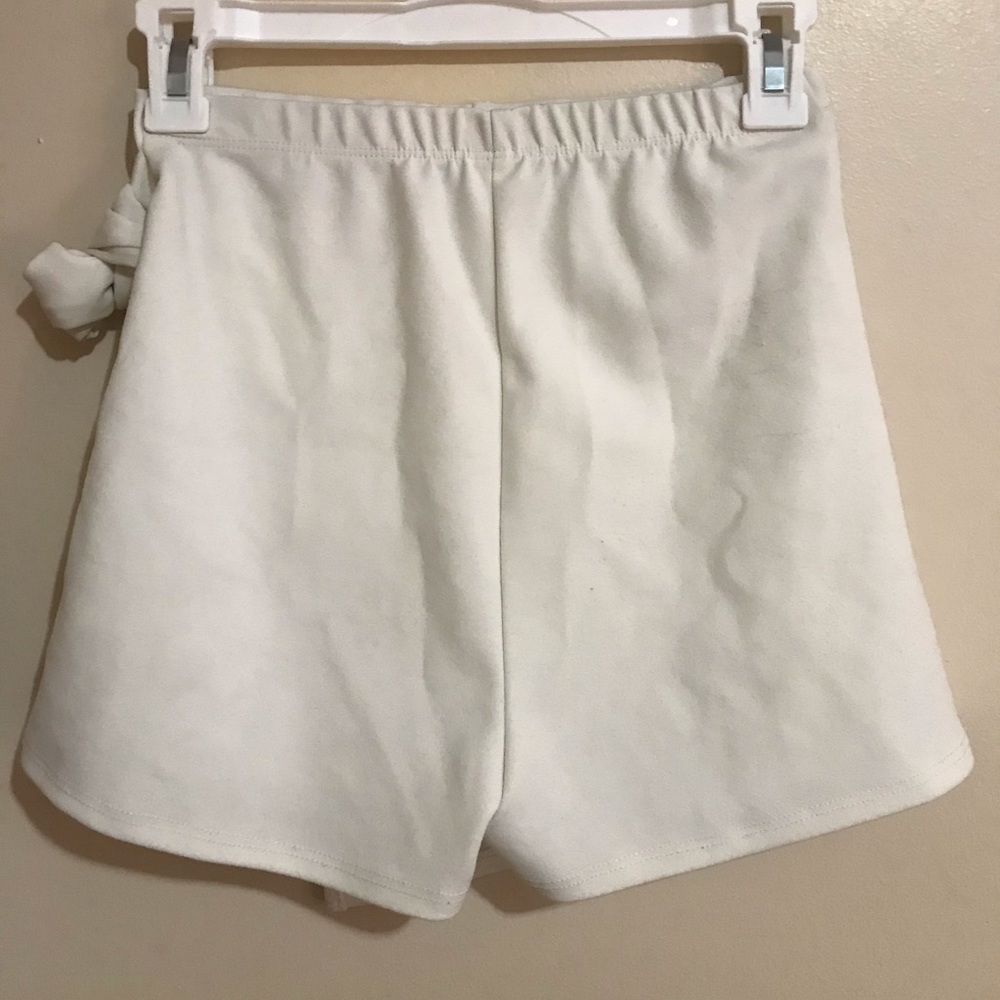 Skort - Picture 2 of 2